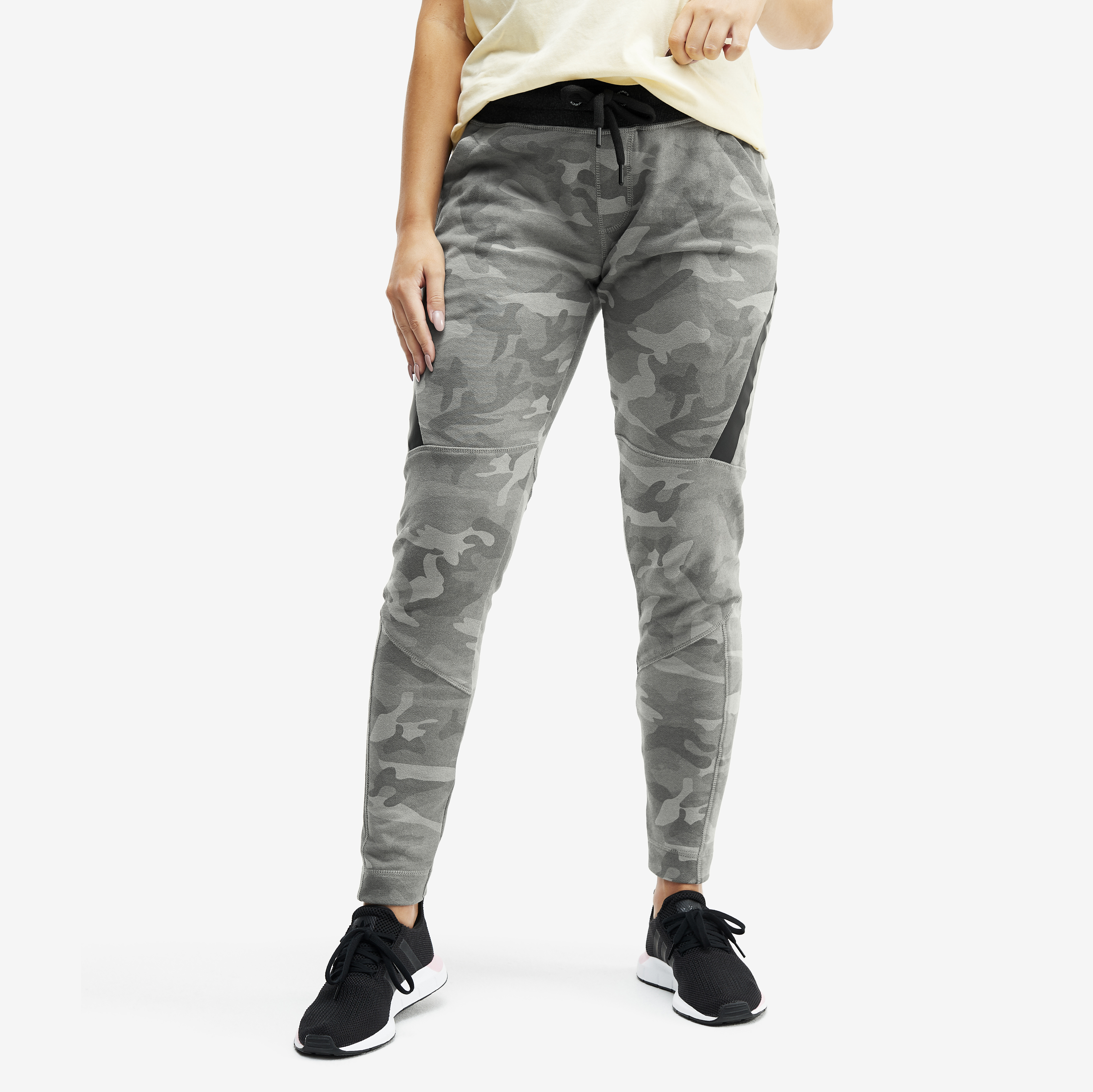 Vali värv Grey Camo.